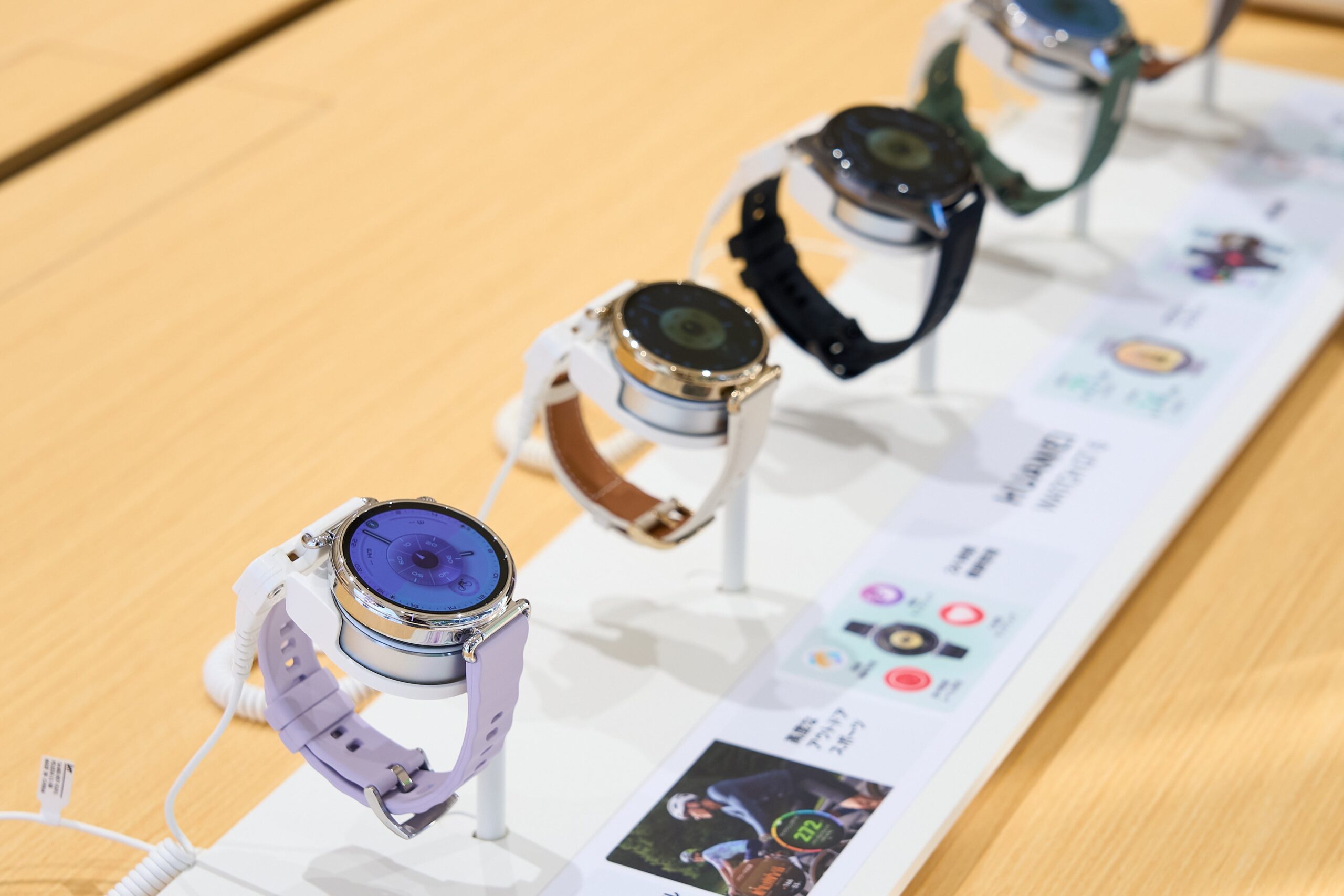 店内に展示されたHUAWEI WATCHシリーズ
