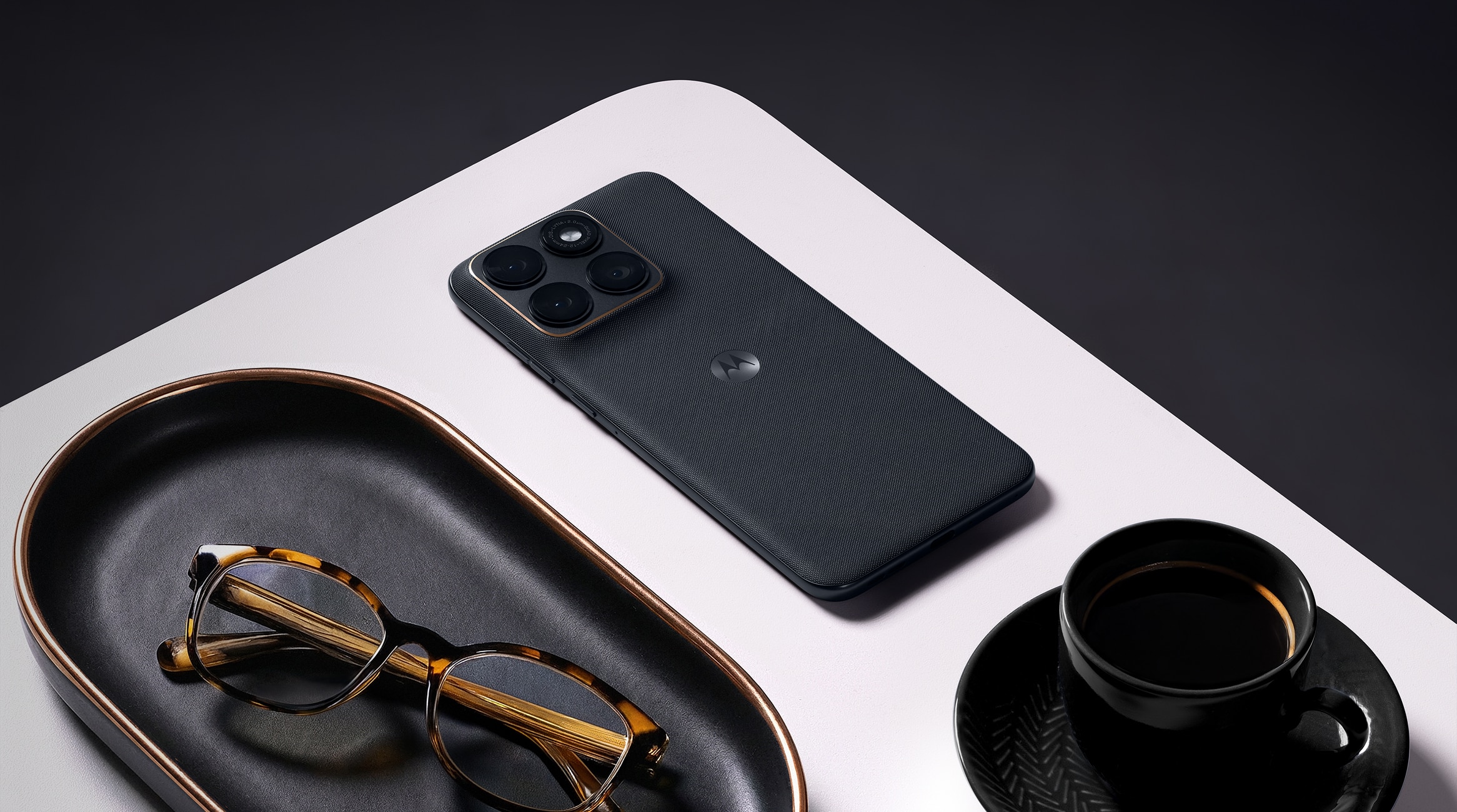 motorola edge 70 fusion シルエットブラックの背面