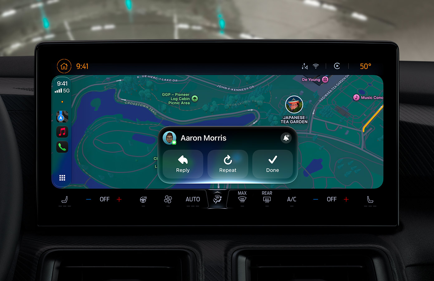 Apple CarPlayの画面に表示されたSiri AIのメッセージ返信